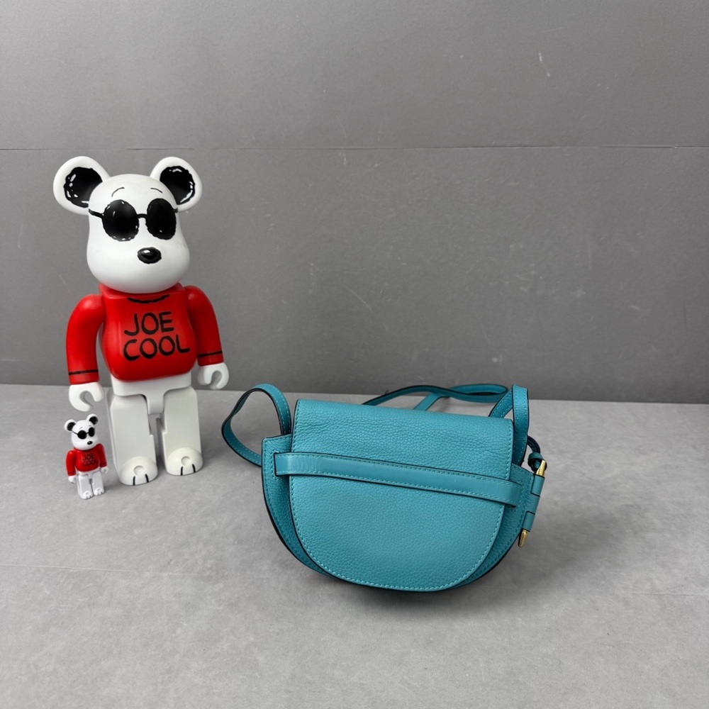 Authentic Loewe Teal Crossbody Bag - Picture 4 of 7
